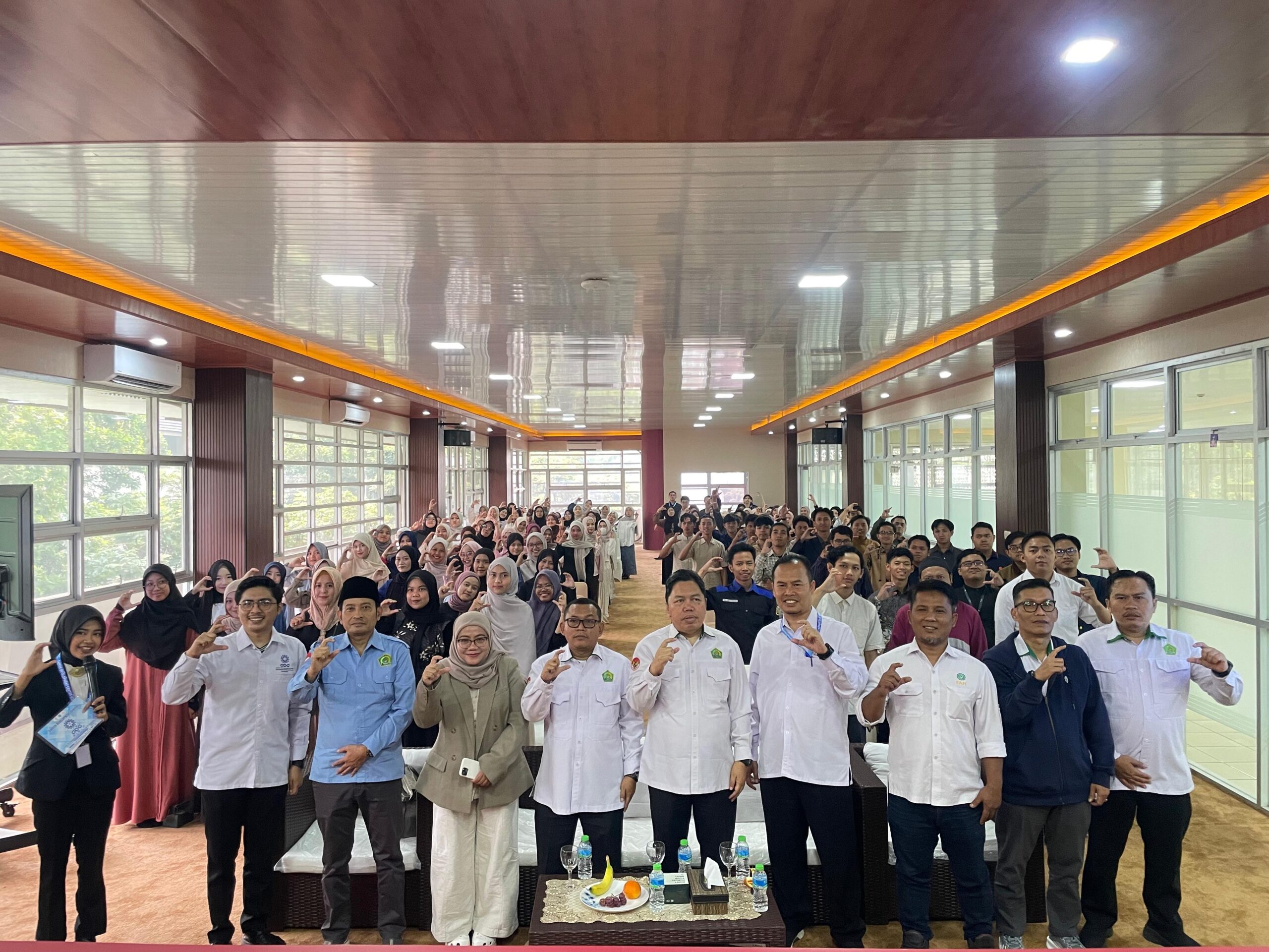 Seminar Persiapan Karier UIN Bandung Siap Bekali Mahasiswa Menuju Dunia Kerja Global